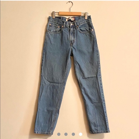 516 Slim Fit High Rise - Picture 2 of 3